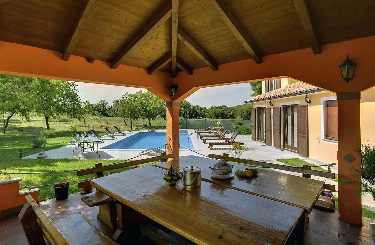 Villa Fatima Valtura Holiday home